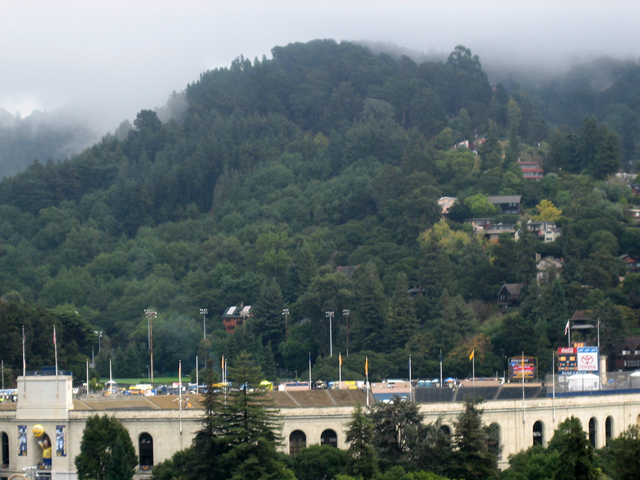 17-Memorial_Stadium