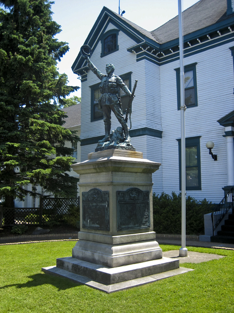 WWI memorial, Liverpool, NS